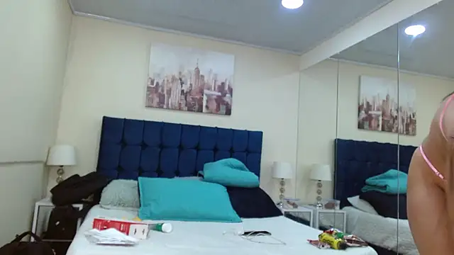 MaddieQuinn online show from 7, 2, 2026