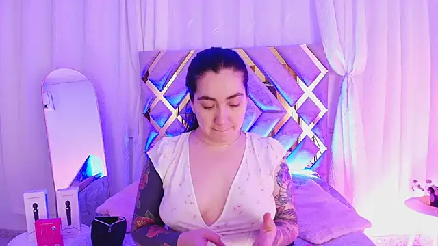 KathiaJenner online show from 4, 7, 2026