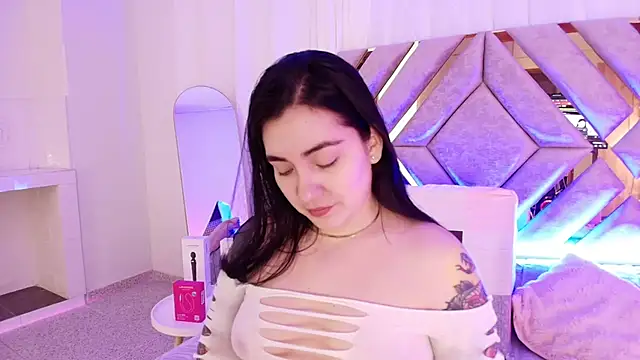 KathiaJenner online show from 5, 8, 2026