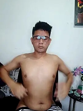 Snapshot of ClarkAndBruno chatting on 13, 2, 2026 ClarkAndBruno online show from 13, 2, 2026