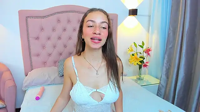 Snapshot of Chloekey chatting on 4, 3, 2026 Chloekey online show from 4, 3, 2026