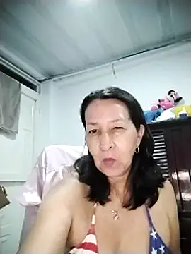 Snapshot of RosseLaure chatting on 30, 6, 2026 RosseLaure online show from 30, 6, 2026