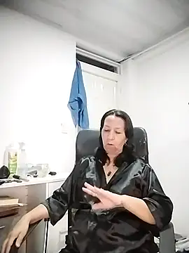 Snapshot of RosseLaure chatting on 17, 7, 2026 RosseLaure online show from 17, 7, 2026