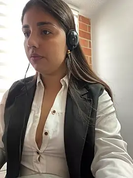 Snapshot of A-uroora chatting on 8, 2, 2026 A-uroora online show from 8, 2, 2026