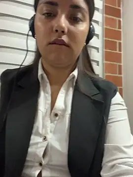 Snapshot of A-uroora chatting on 14, 2, 2026 A-uroora online show from 14, 2, 2026