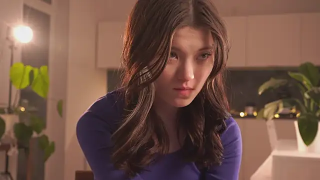 EleniRoeber online show from 6, 2, 2026