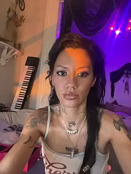 luxxlola online show from 28, 6, 2026