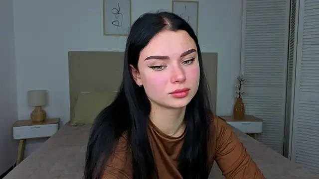 Snapshot of Silena_sky chatting on 5, 2, 2026 Silena sky online show from 5, 2, 2026