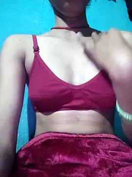 Snapshot of Juli_cut chatting on 13, 2, 2026 Juli cut online show from 13, 2, 2026