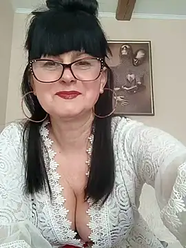 Snapshot of AliceSwan57 chatting on 3, 2, 2026 AliceSwan57 online show from 3, 2, 2026
