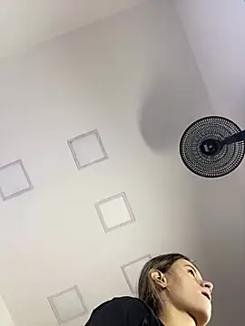 JuliaColemann online show from 17, 7, 2026