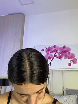 JuliaColemann online show from 21, 7, 2026