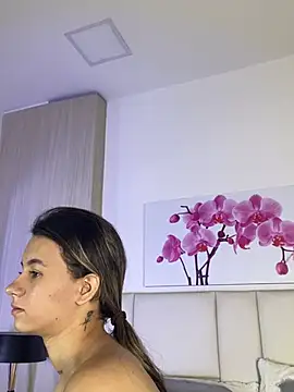 JuliaColemann online show from 26, 7, 2026