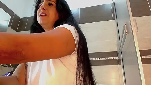 Miia Rosee  online show from 18, 6, 2026