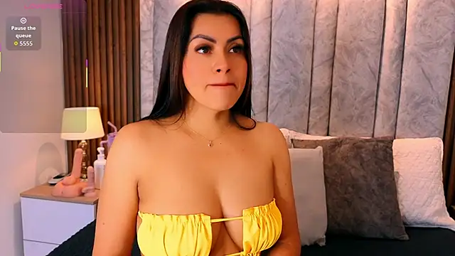 Snapshot of naomy_smithxx chatting on 10, 3, 2026 naomy smithxx online show from 10, 3, 2026