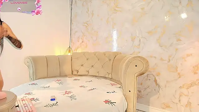 Snapshot of tifanibrown chatting on 5, 2, 2026 tifanibrown online show from 5, 2, 2026