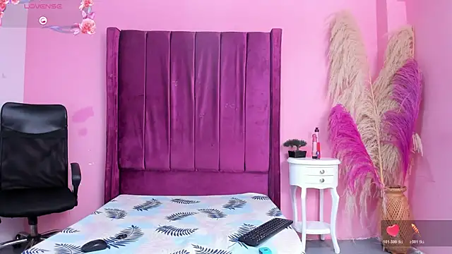 Snapshot of tifanibrown chatting on 13, 3, 2026 tifanibrown online show from 13, 3, 2026