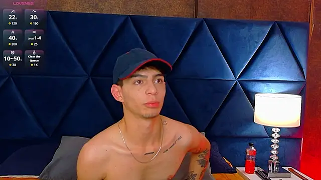 Logan Woods online show from 14, 3, 2026