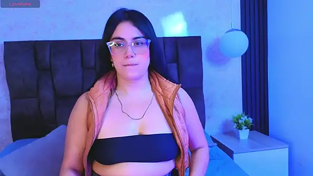 vicky grey online show from 6, 7, 2026