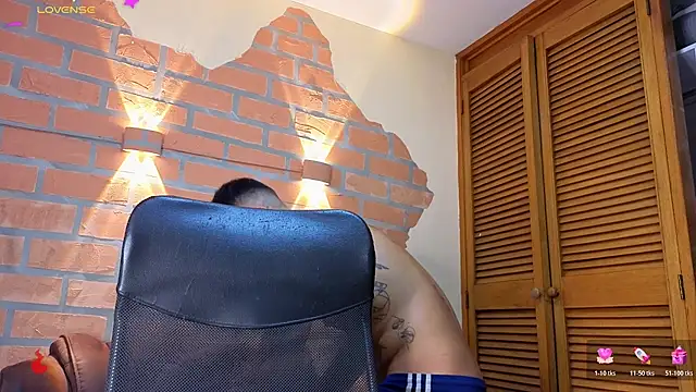 Snapshot of mister_eithan chatting on 5, 3, 2026 mister eithan online show from 5, 3, 2026