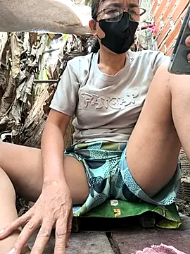 Pussy-xx online show from 4, 5, 2026