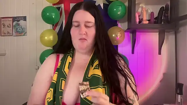 xopeachybaby online show from 5, 7, 2026