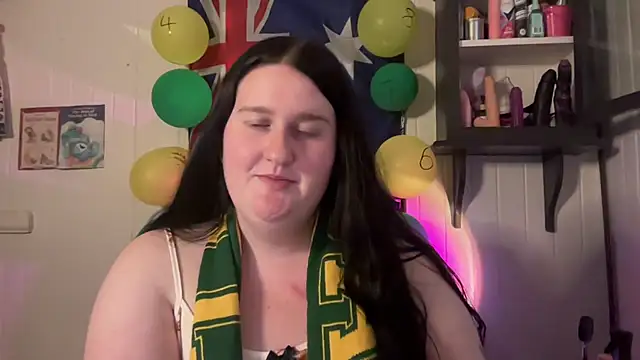 xopeachybaby online show from 7, 7, 2026