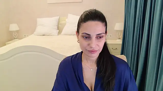 LovelyBeatrice online show from 25, 6, 2026