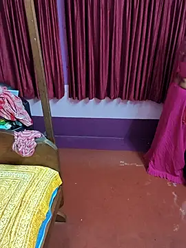 Snapshot of Little-Roshni chatting on 19, 6, 2026 Little-Roshni online show from 19, 6, 2026