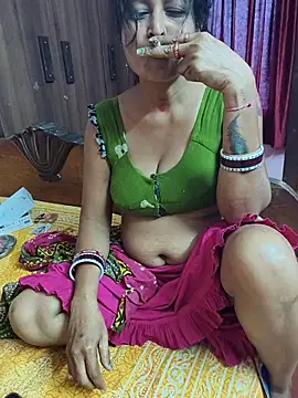 Snapshot of Little-Roshni chatting on 27, 6, 2026 Little-Roshni online show from 27, 6, 2026