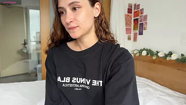 Snapshot of cutiemari chatting on 9, 3, 2026 cutiemari online show from 9, 3, 2026