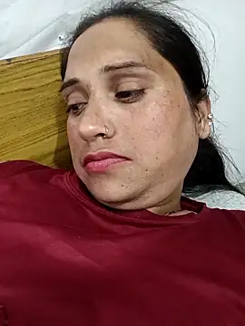 Cute-karisma1234 online show from 17, 3, 2026