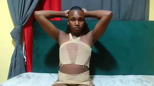 Snapshot of TallHornyTrans chatting on 18, 3, 2026 TallHornyTrans online show from 18, 3, 2026