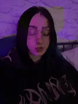 Snapshot of bellaxlauren chatting on 3, 2, 2026 bellaxlauren online show from 3, 2, 2026