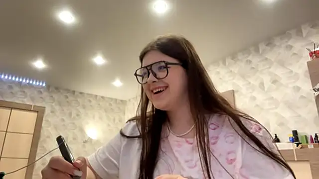  MaryLove  online show from 4, 3, 2026