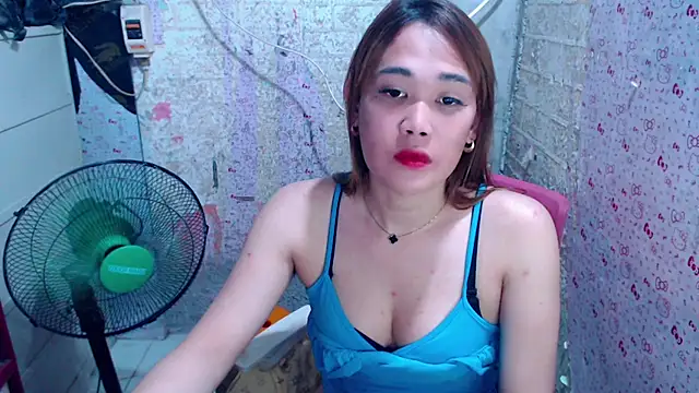 JuicyFoxCock online show from 3, 8, 2026
