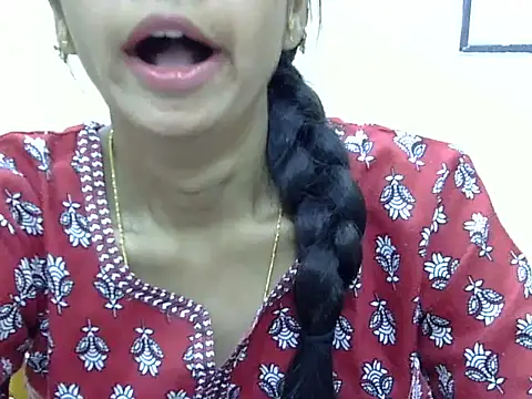 Snapshot of Kulsum_S chatting on 6, 5, 2026 Kulsum S online show from 6, 5, 2026