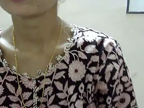 Snapshot of Kulsum_S chatting on 9, 5, 2026 Kulsum S online show from 9, 5, 2026