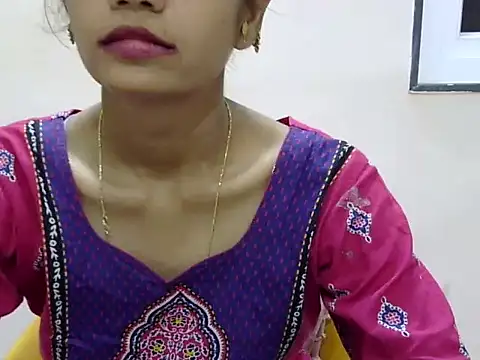 Snapshot of Kulsum_S chatting on 15, 5, 2026 Kulsum S online show from 15, 5, 2026