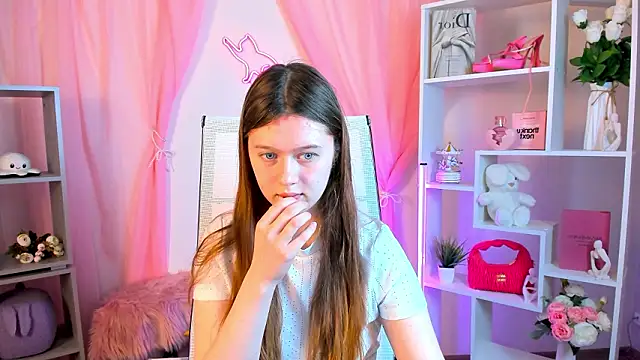 Snapshot of CelestineMauriac chatting on 14, 3, 2026 CelestineMauriac online show from 14, 3, 2026