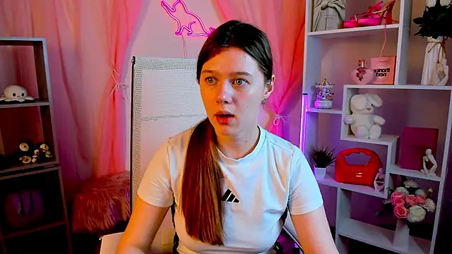 Snapshot of CelestineMauriac chatting on 16, 3, 2026 CelestineMauriac online show from 16, 3, 2026