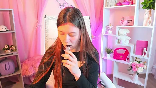 Snapshot of CelestineMauriac chatting on 19, 3, 2026 CelestineMauriac online show from 19, 3, 2026