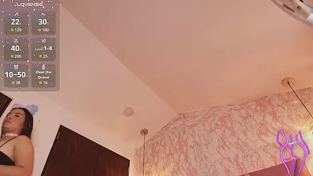 SOPHIIE LUX  online show from 3, 3, 2026