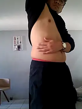 Snapshot of Ryzca chatting on 9, 2, 2026 Ryzca online show from 9, 2, 2026