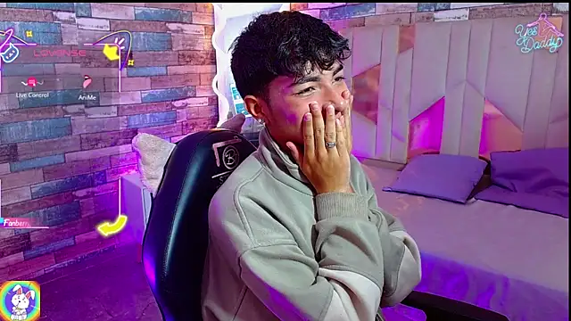 Snapshot of osamu_tay chatting on 8, 3, 2026 osamu tay online show from 8, 3, 2026