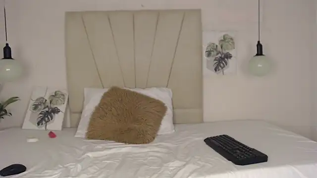 Ashley Ebony   online show from 24, 2, 2026