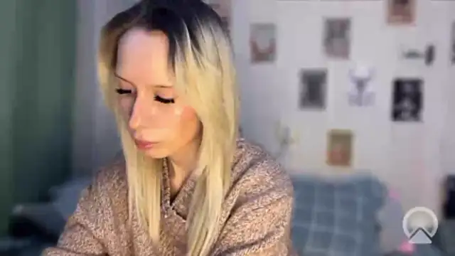 DellaCampbell online show from 4, 2, 2026