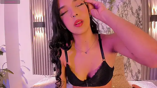 ChloeeMasonn online show from 25, 7, 2026