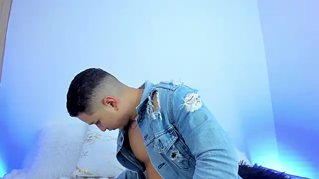 Snapshot of Axel_nova chatting on 6, 3, 2026 Axel nova online show from 6, 3, 2026