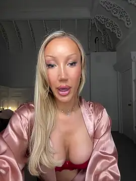 Snapshot of Allana29 chatting on 19, 3, 2026 Allana29 online show from 19, 3, 2026